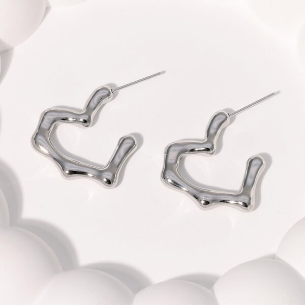 Irregularity Hearts Earring