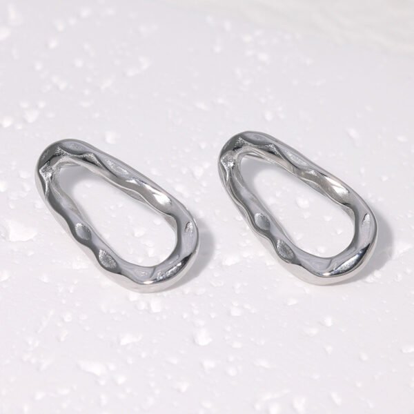 Simple Hoop Earring
