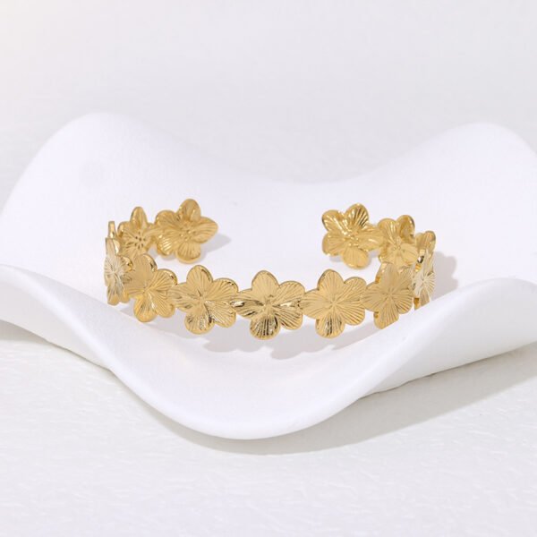 Adjustable Open Stainless Steel Bracelet 18k Gold-Plated Floral Bangle Bracelet